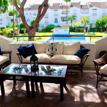 Apartment In El Presidente Beach Side New Golden Mile Estepona Esterno foto