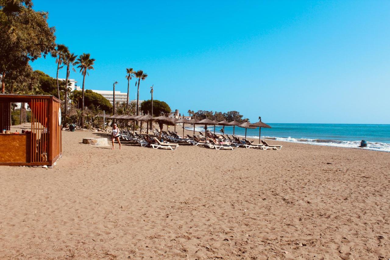 Apartment In El Presidente Beach Side New Golden Mile Estepona Esterno foto