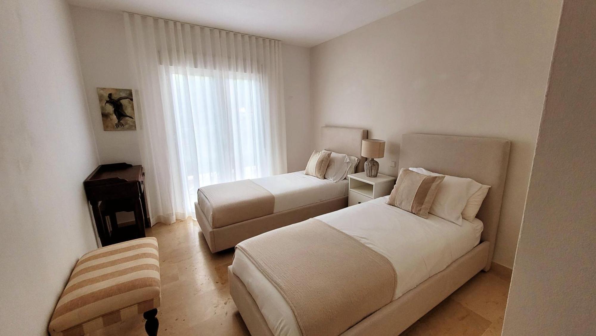Apartment In El Presidente Beach Side New Golden Mile Estepona Esterno foto