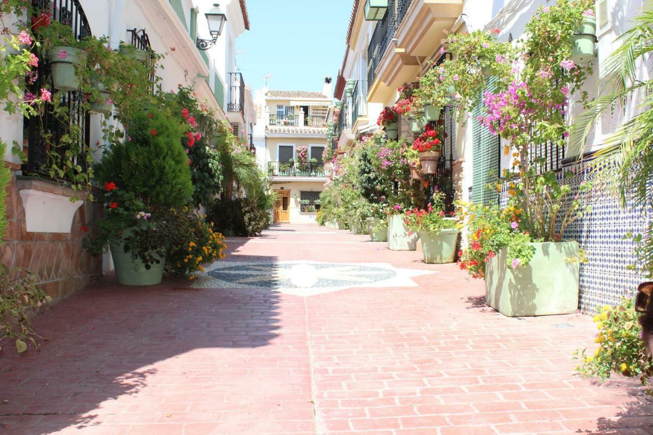 Apartment In El Presidente Beach Side New Golden Mile Estepona Esterno foto